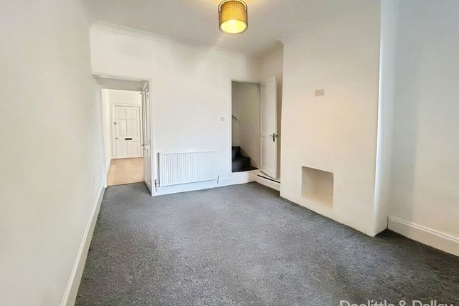 27, Findon Street, Worcestershire photo 3