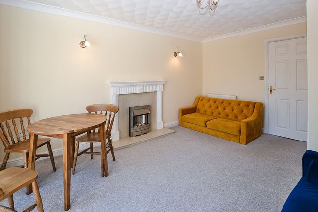 12, Coronation Court, Leyland photo 4