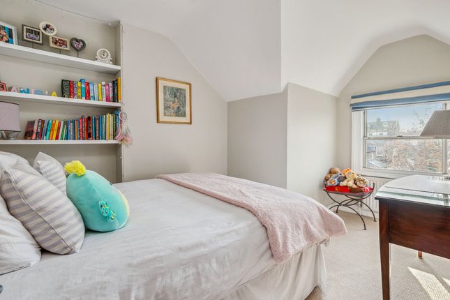 Terraced house for sale in Dempster Road, Wandsworth