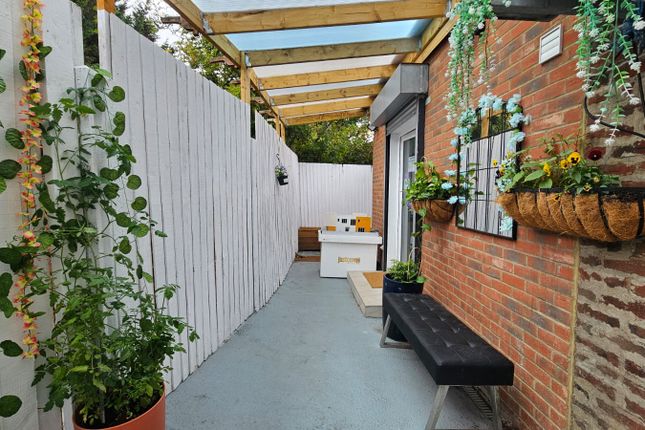 199, Regents Park Road, London photo 4