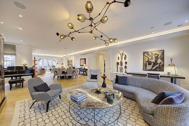 Flat for sale in Westbourne Grove, Westbourne Grove, London