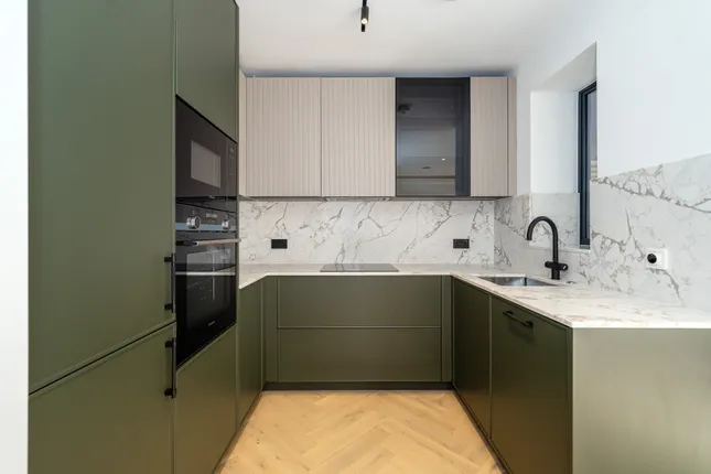 Hamptons - London New Homes