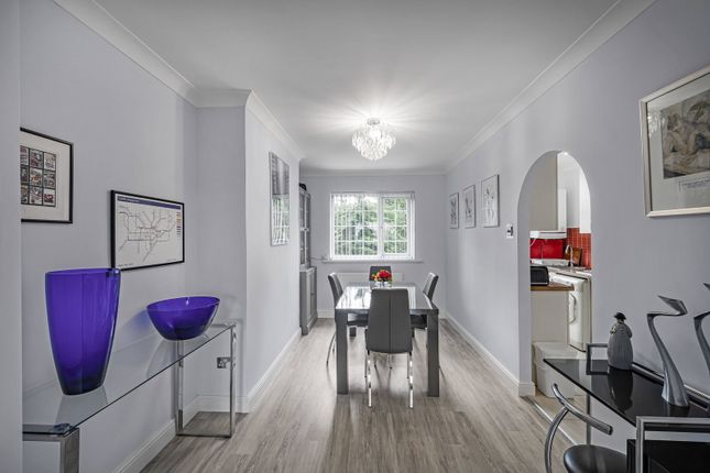 41, Parkfields Road, Bridgend photo 4