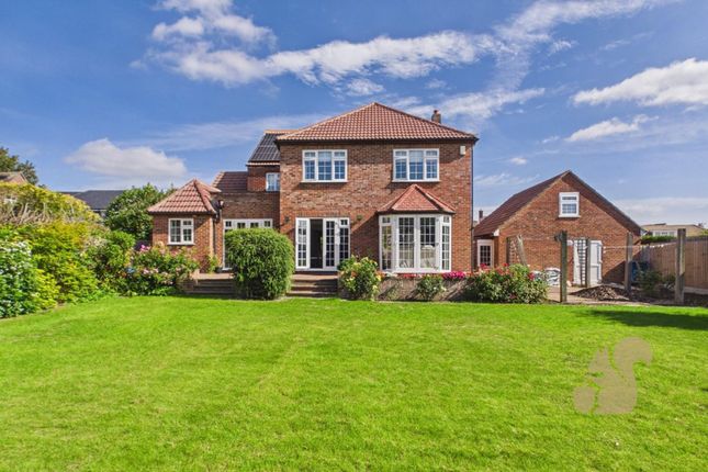 10 Dalrymple Close, Chelmsford photo 4