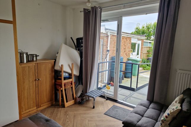 90, Duddon Avenue, Fleetwood photo 3