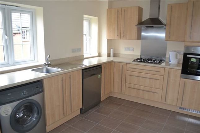 Thumbnail Flat to rent in Dairy Way, Kibworth, Leicester