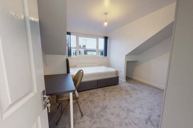 Beamsley Mount Hyde Park, Leeds photo 5