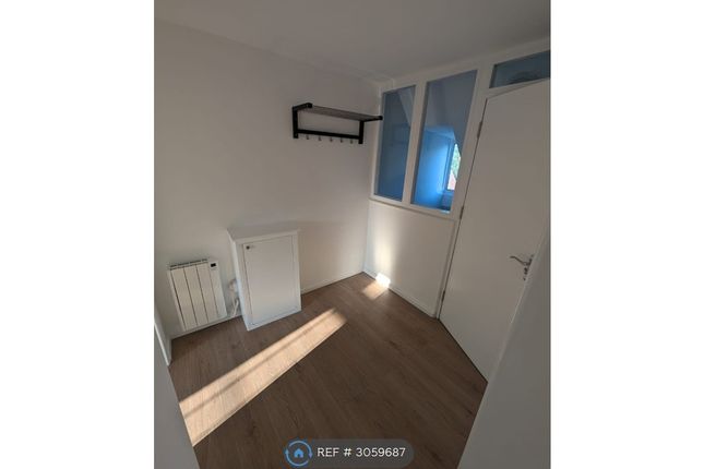 Rd Floor Flat, Hotwell Road, Bristol photo 2