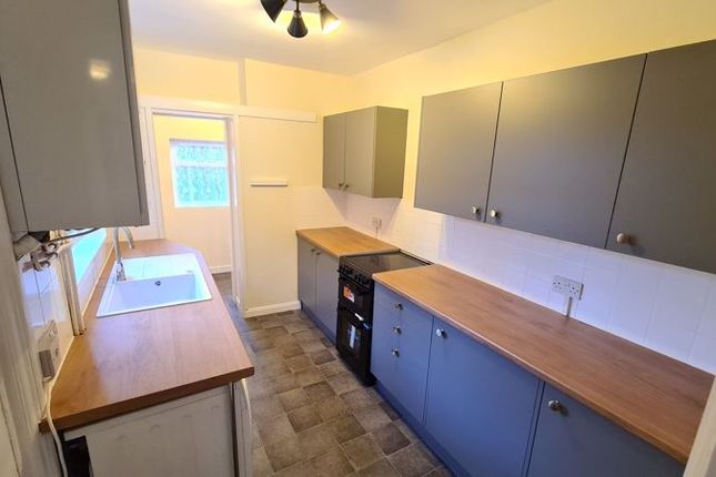 28, Queens Road, Peterborough photo 2
