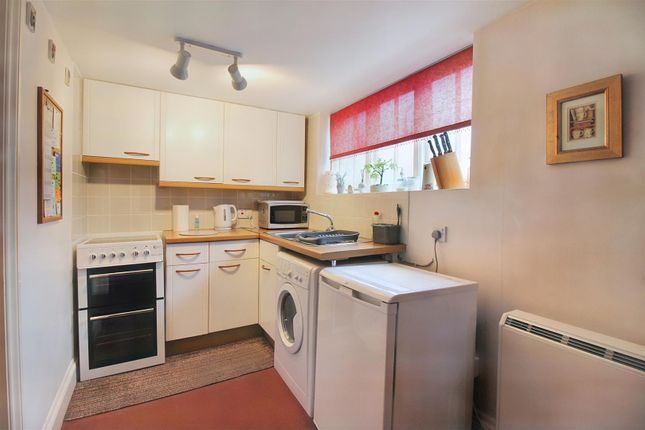Flat for sale in St. Marys Square, Aylesbury