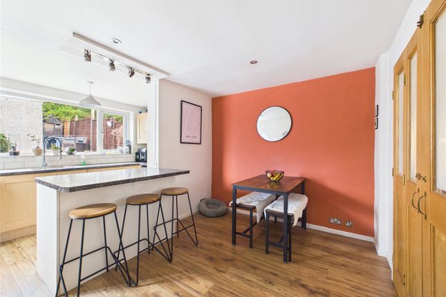 25, Cotswold View, Bristol photo 4
