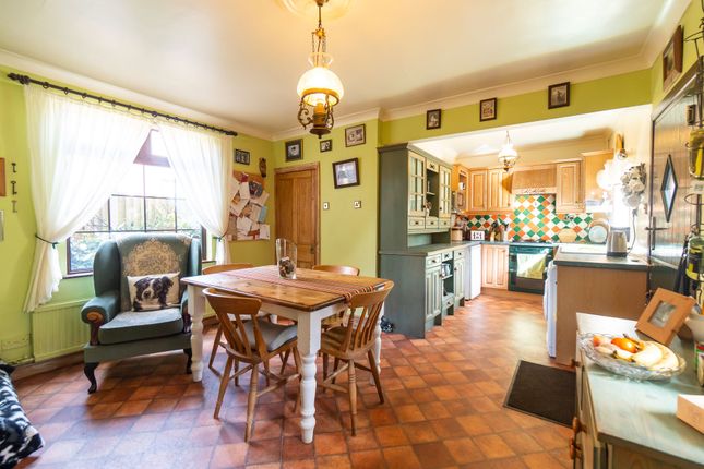 60 Loughborough Road, Coalville photo 4