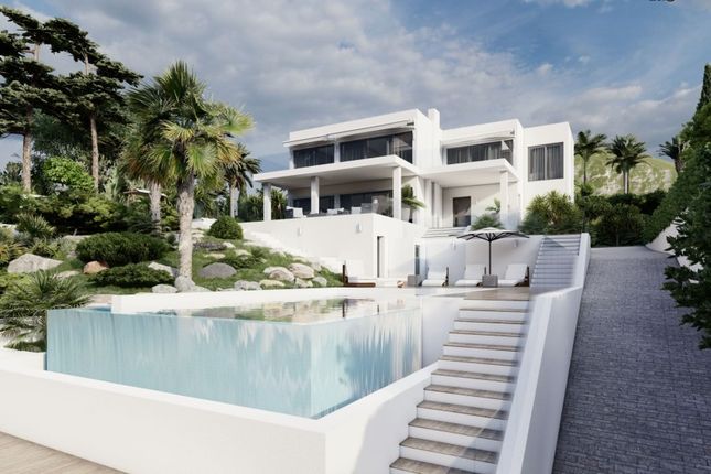 Villa for sale in Spain, Mallorca, Calvià, Nova Santa Ponsa