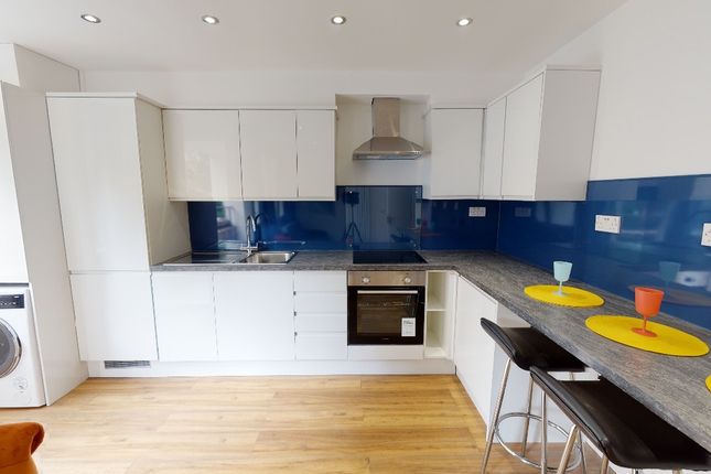 Flat to rent in Camden Street, London