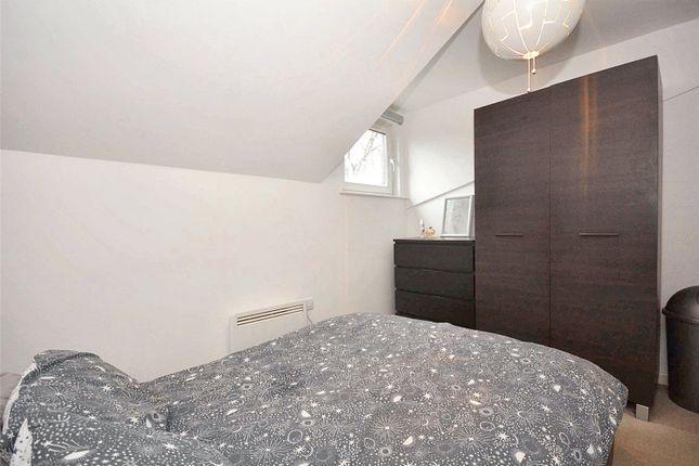 Flat for sale in Flat 14, Platform One, Station Approach, Leeds