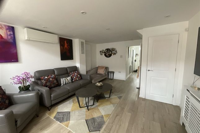 Broadhurst Place, Basildon photo 2