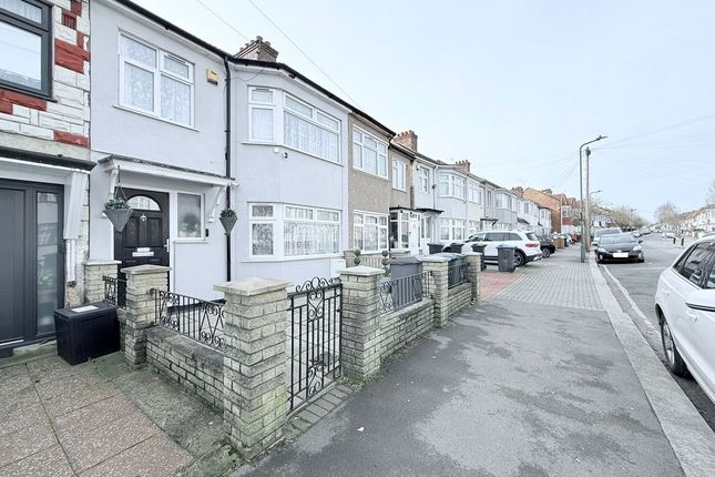 Maybank Avenue, Wembley photo 3