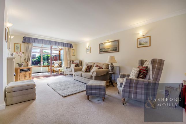 35, Long West Croft, Nottingham photo 2