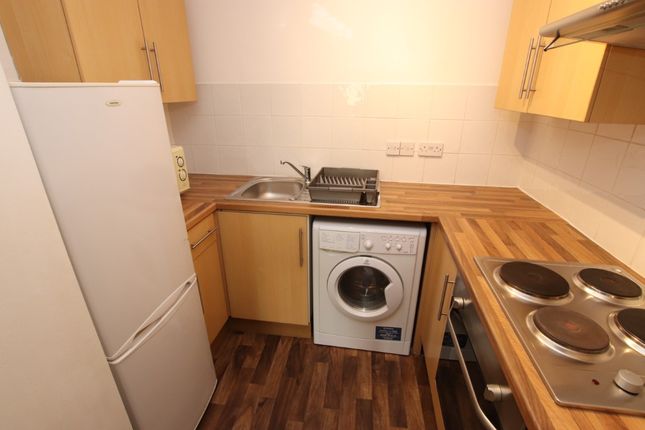 Flat for sale in Dale Road, Reading