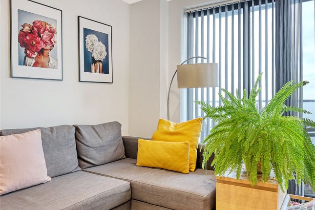 Flat for sale in Eagle Heights, London