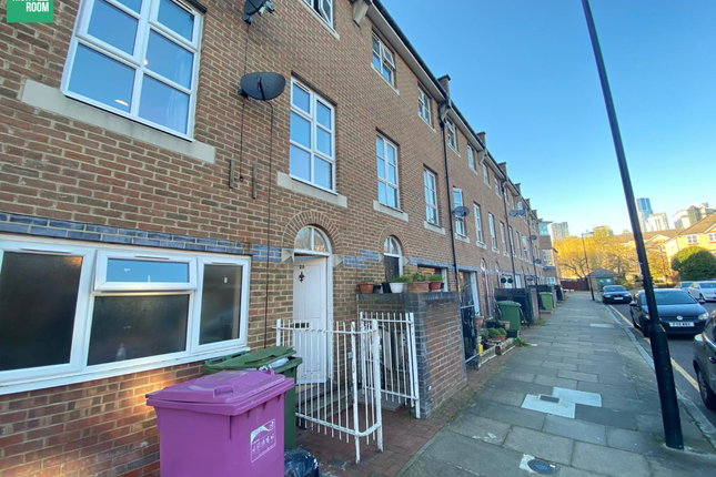 Room 2, 29 Barnsdale Avenue, London photo 4