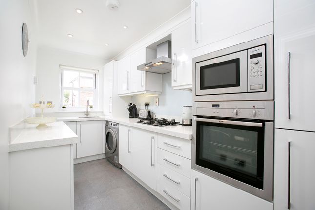 20,, Beauchamp Road, Twickenham photo 2