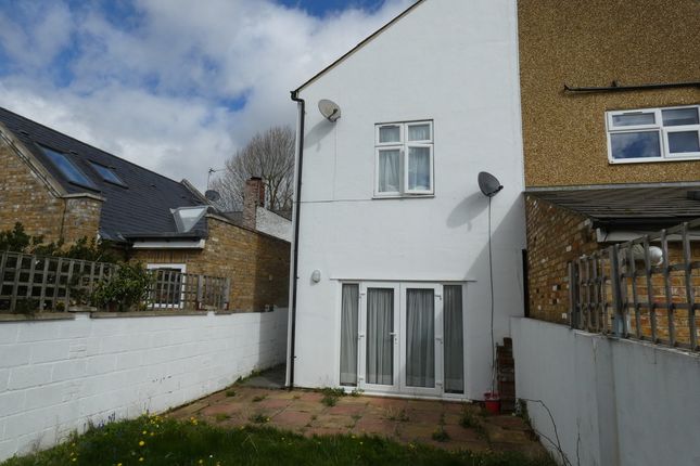 Thumbnail Semi-detached house to rent in Station Road, Hampton