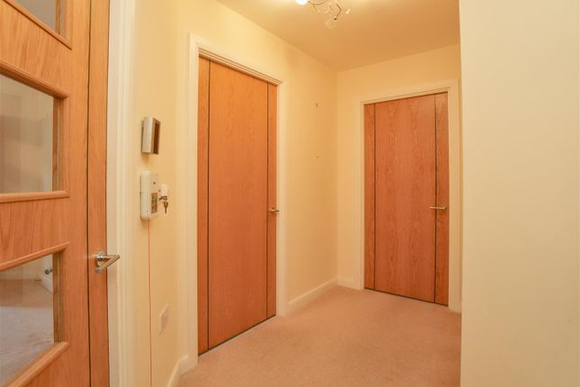 9 Stillington Oaks, Stillington Road, York photo 2