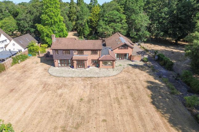 Stowe Cottage, Fleet Hill, Wokingham photo 4