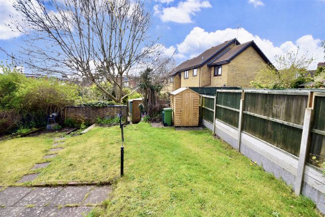 Terraced house for sale in Ship Road, Linslade