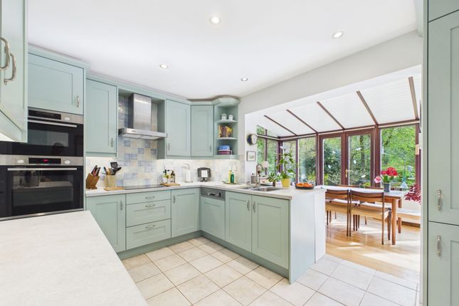 38 Spring Close, Matlock photo 2