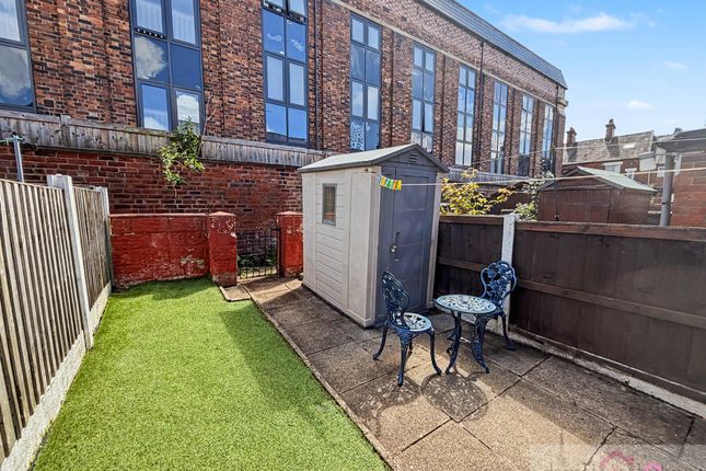 17 Gladstone Street, Leek photo 2