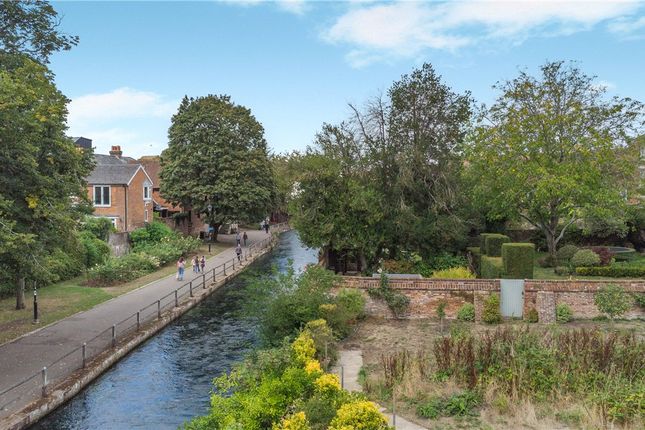 16, Chesil Street, Hampshire photo 2