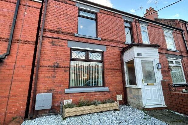 Terraced house to rent in St. Albans Road, Wrecsam