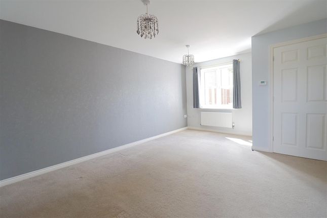 25, Perryfields, Braintree photo 5