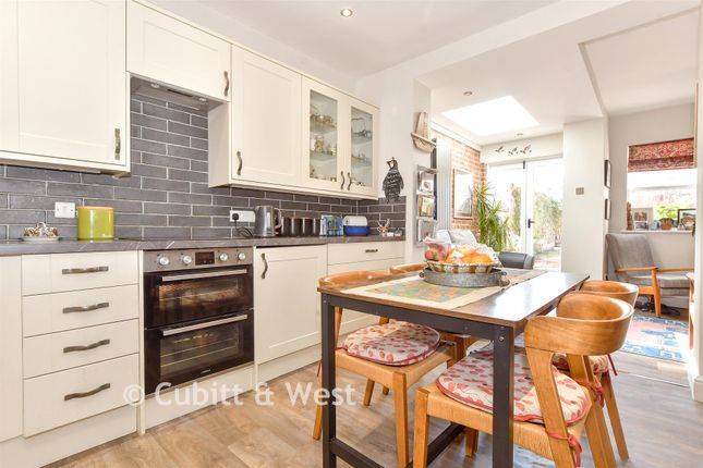 16, Bridge Road, Emsworth photo 3
