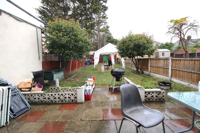 Melford Avenue, Barking photo 5