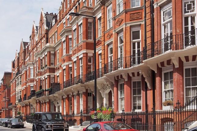 Thumbnail Terraced house to rent in Green Street, Mayfair, London