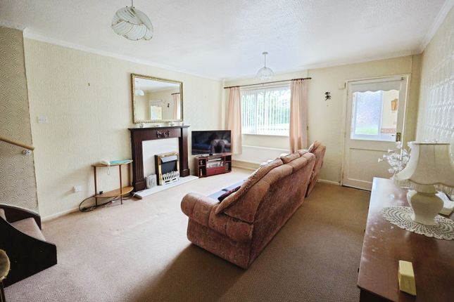 37, Carisbrooke Crescent, Bishop Auckland photo 2