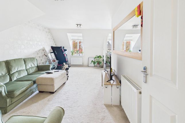 Flat 8, 39, Cooperage Road, Bristol photo 3