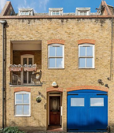 Mews house for sale in Rutland Mews, London