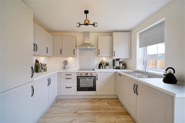 109, Violet Drive, West Meadows, Cramlington photo 2