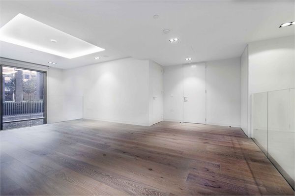 Flat for sale in 6 Pearson Square, Fitzroy Place, London