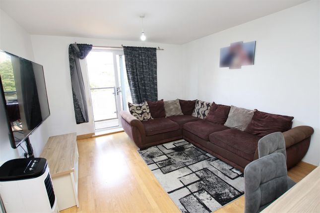 28, Creek Mill Way, Dartford photo 4