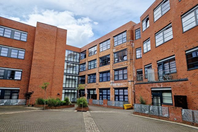 2-bed flat on Apartment 117, Kettleworks, 126, Pope Street, West Midlands, £200,000