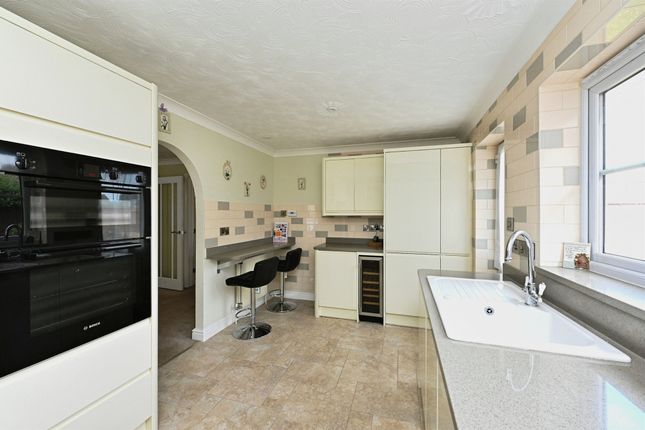 43, Greenwich Close, DOWNHAM MARKET photo 3