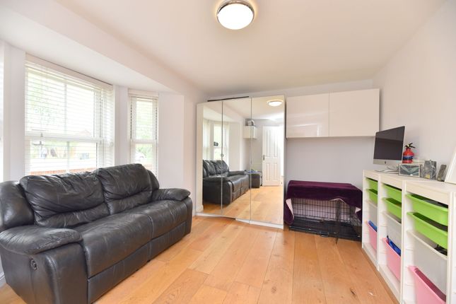 10 Devon Drive, Biggleswade photo 4