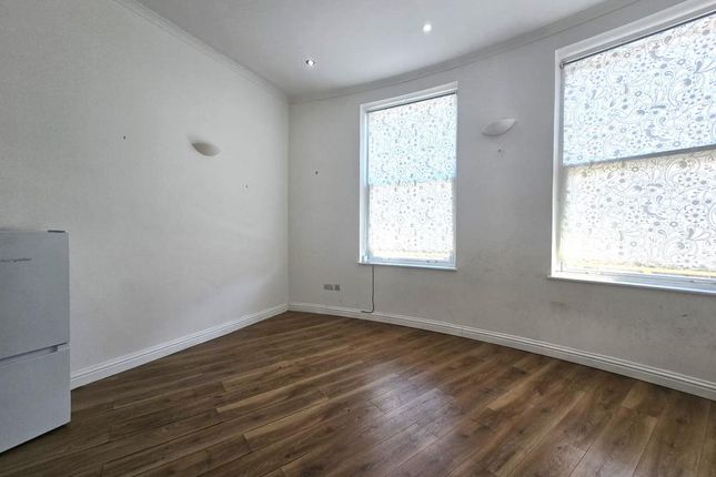6, Stoke Newington Road , London photo 5