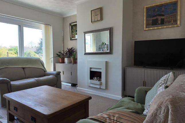 52A, Panteg, Llanelli photo 3
