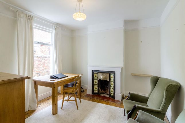 24, Castle Street, Wellingborough photo 4